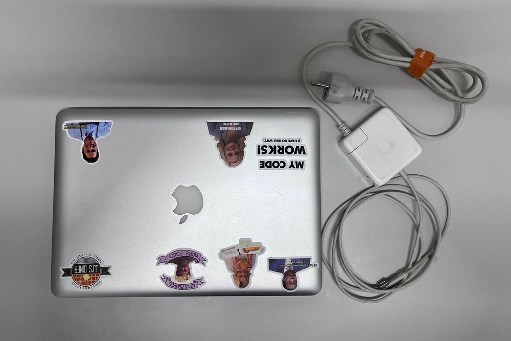 macbook pro 13" erly 2011  4/512gb