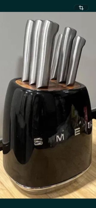 Faqueiro smeg com facas como novo