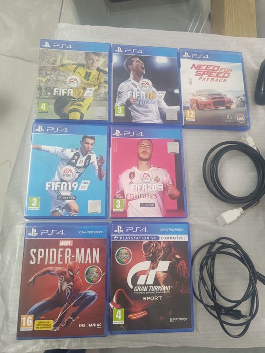 Playstation 4 bom estado