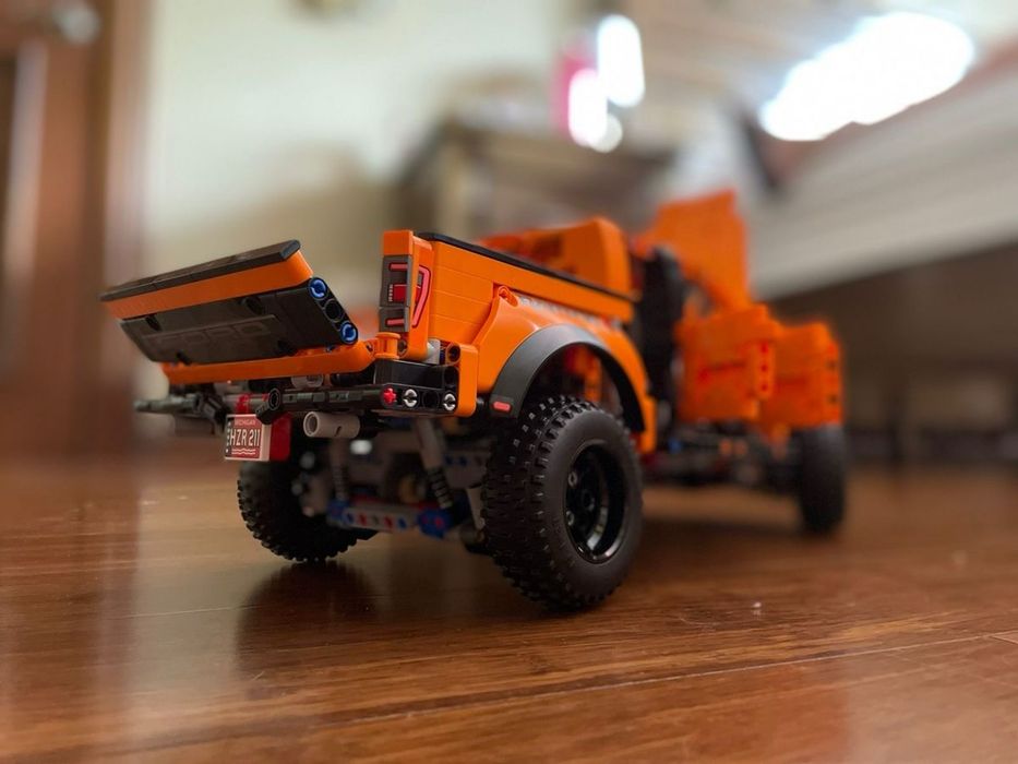 Lego Technic Ford F-150 Raptor