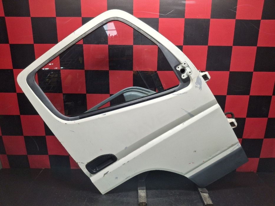 Porta frente direita MITSUBISHI Fuso