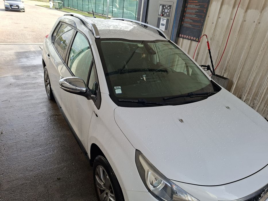 Peugeot 2008 1.2 gasolina