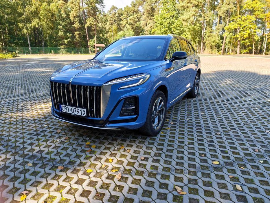 Hongqi HS3