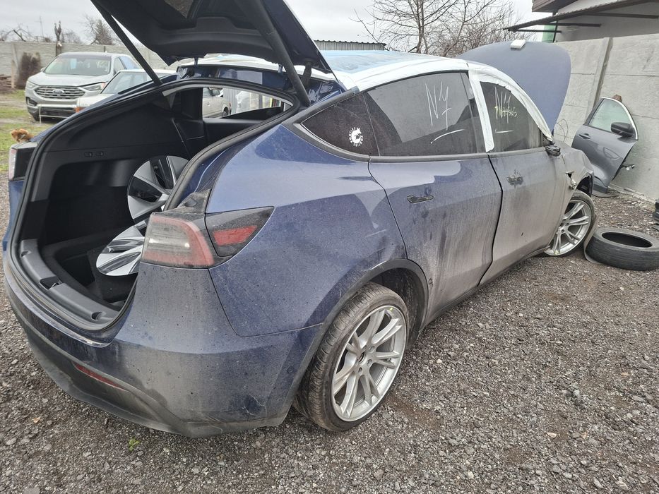 Авторазборка тесла У Tesla y дверь капот бампер стекло крыло фара