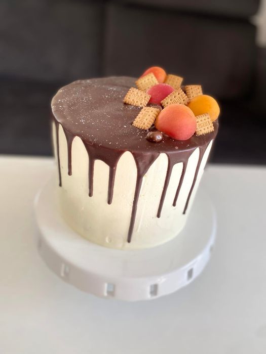 Domowe torty, muffiny i bezy – słodkości z sercem