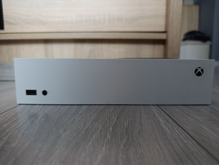 sprzedam xbox series X/S