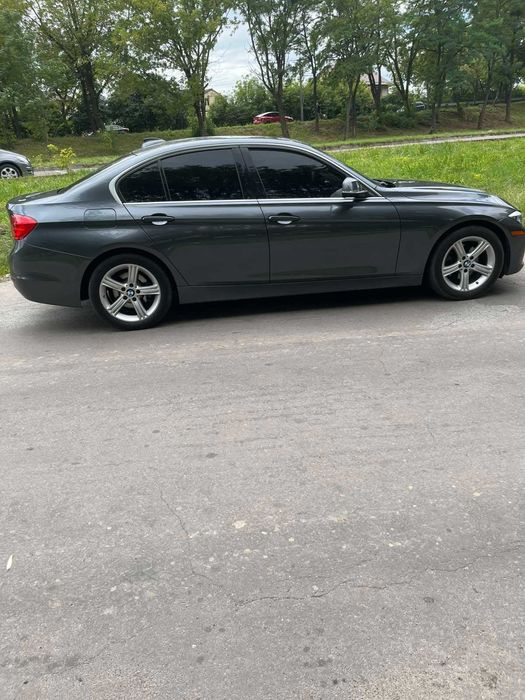Продам BMW 328I. 2015