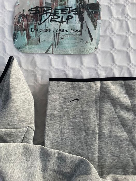 Casaco Nike Tech Fleece