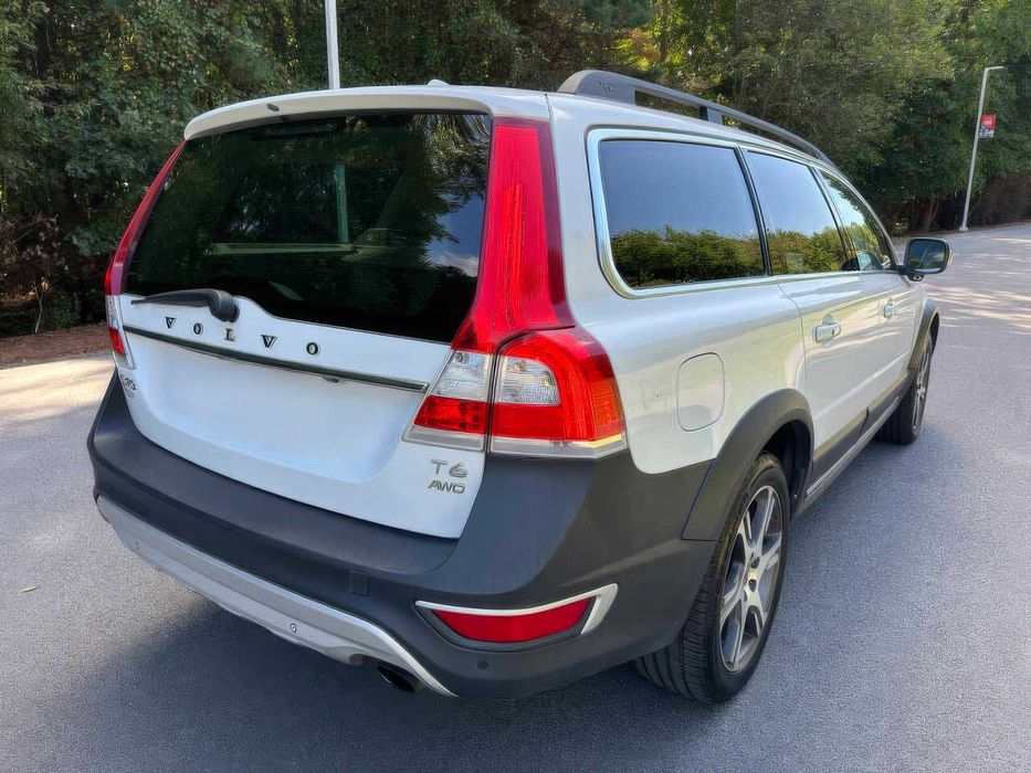 Volvo XC70 T6      2015