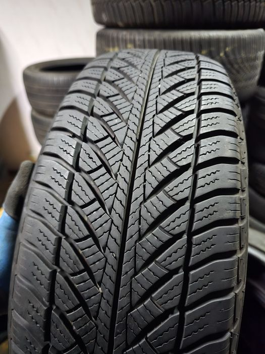 205/60R16 Goodyear Vector4seasons Gen-3