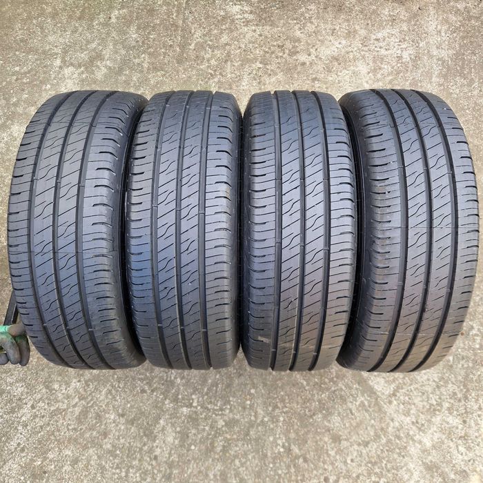 Літні шини, резина 215 65 R16c Bridgestone (Бріджестон) 4шт.