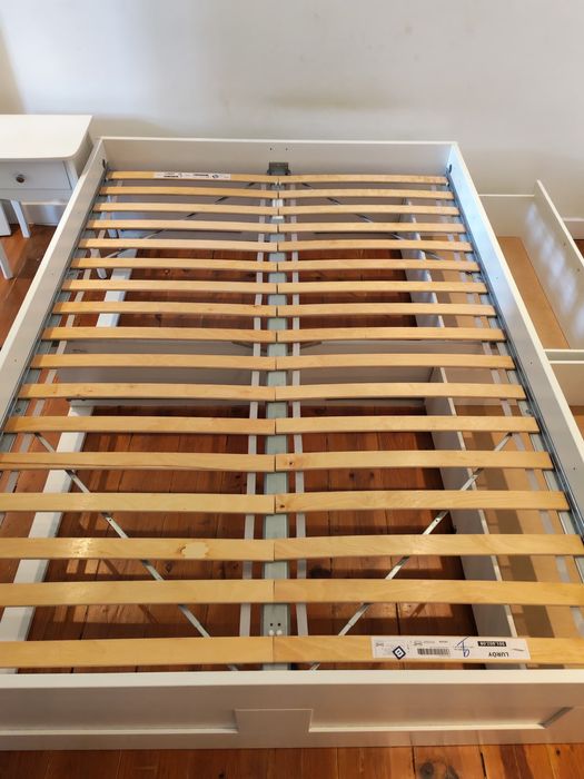 Cama 140x200, com arrumação, ikea