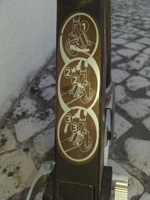 Trotinete OXELO.