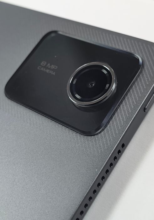 Планшет Lenovo TB330FU
