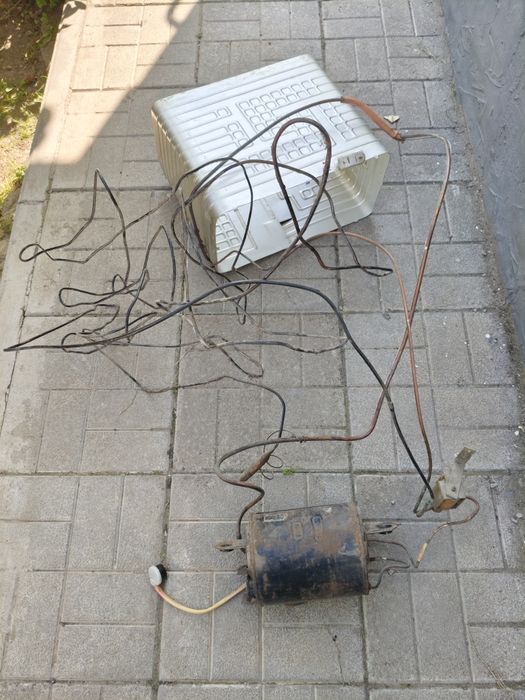 Мотор с морозильной к холодильнику