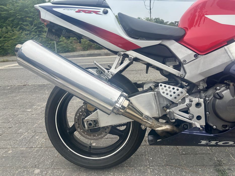 Honda CBR 929 RR Tricolor ou troco por Jipe