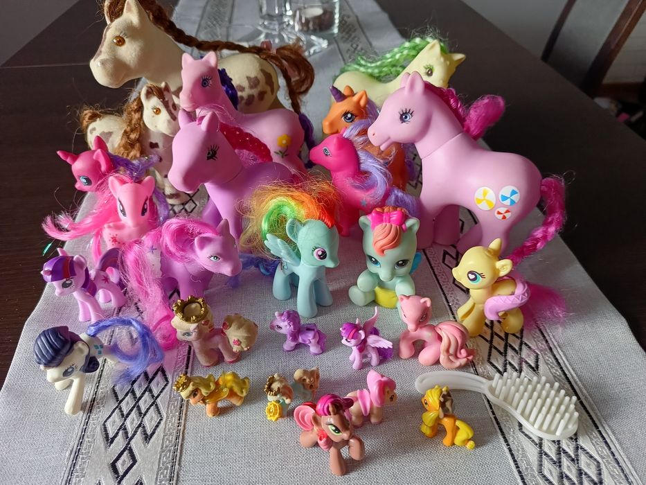 Kolekcja kucyków pony