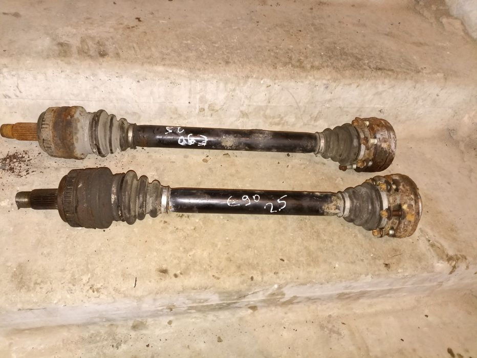 Бмв є90 2.5 полуось