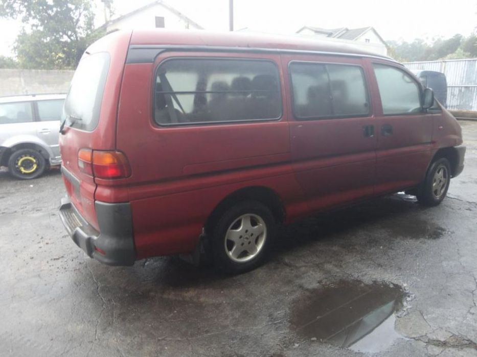Mitsubishi L-400 para peças
