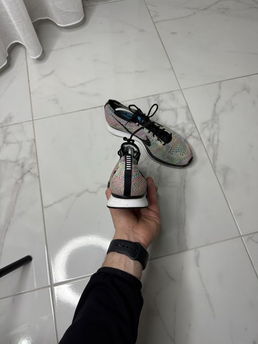 Nike Flyknit Racer Multicolor/Rainbow mens shoes