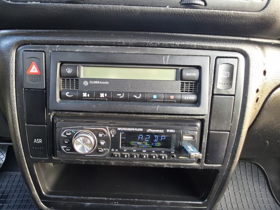 VOLKSWAGEN PASSAT 2001 VIN WVWZZZ3BZ1E245184 фото оголошення 7 з 24