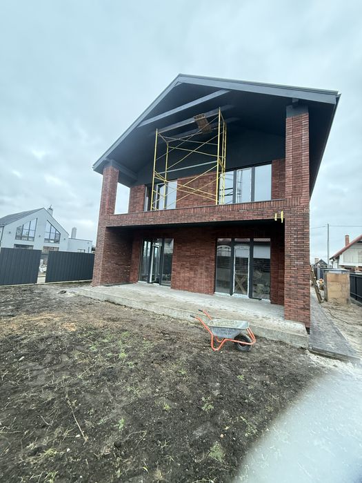 Продам новий будинок в Ірпені! Стоянка! Закрите КМ