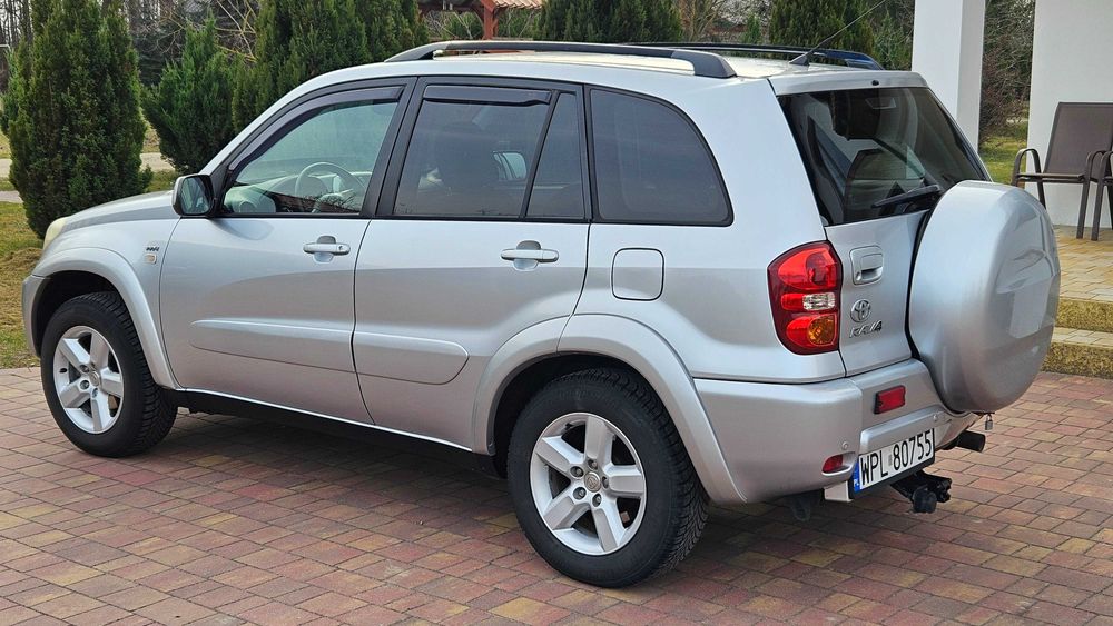 Toyota RAV4 zadbana 2kpl. kół