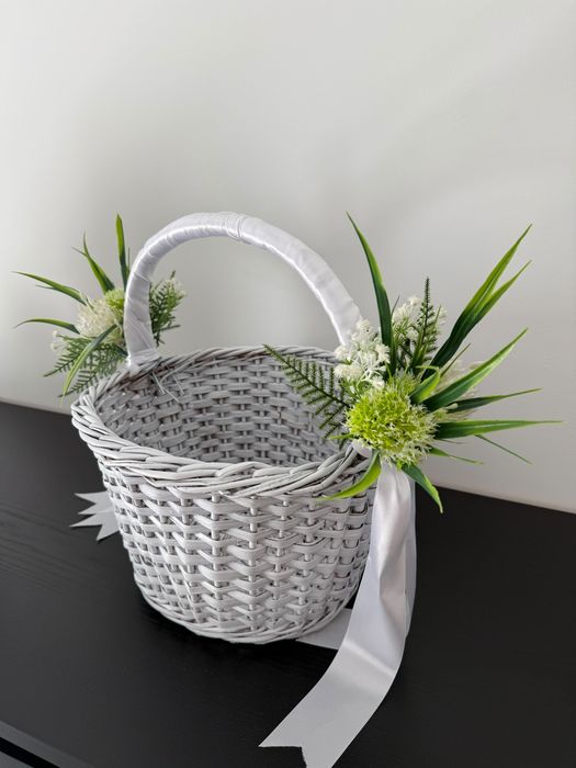 Cesto pintado a branco para Decoração de casamento/festa.