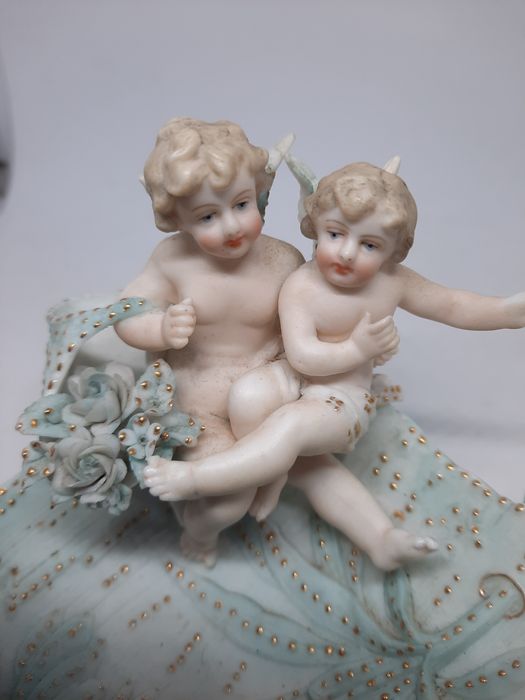 Aneleira com anjos em bisquit