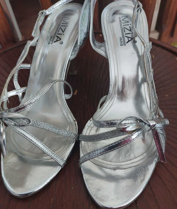 sylwestrowe srebrne sandałki