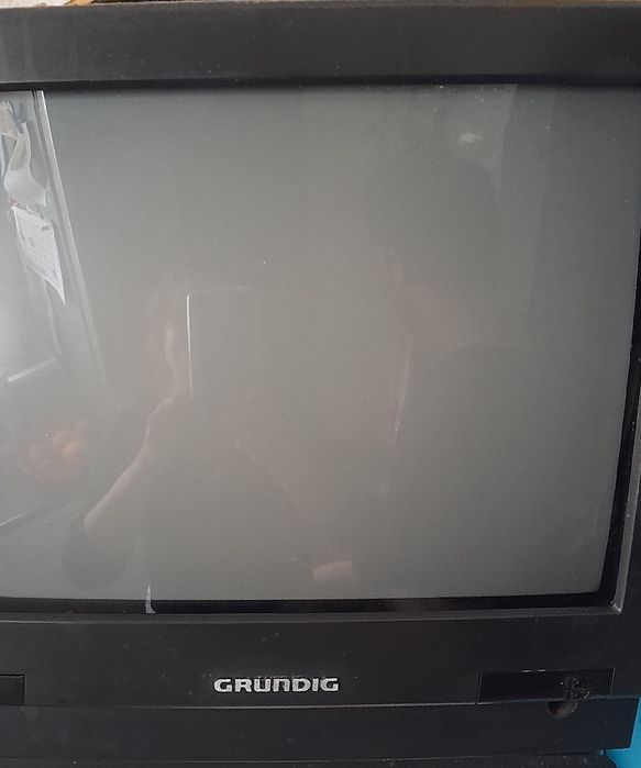 Televisão grundid de 37cm