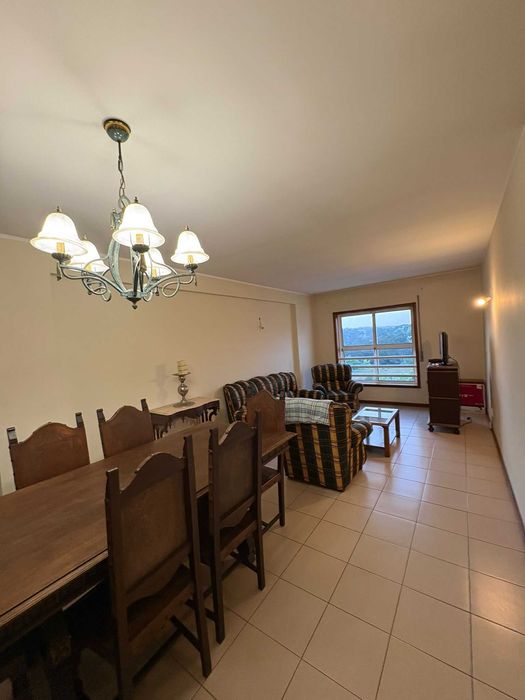 Apartamento  T-3 com lugar de garagem