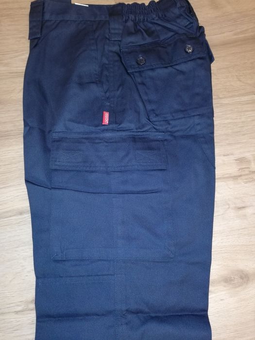 Calça multibolsos reforçadas T-42 - novas