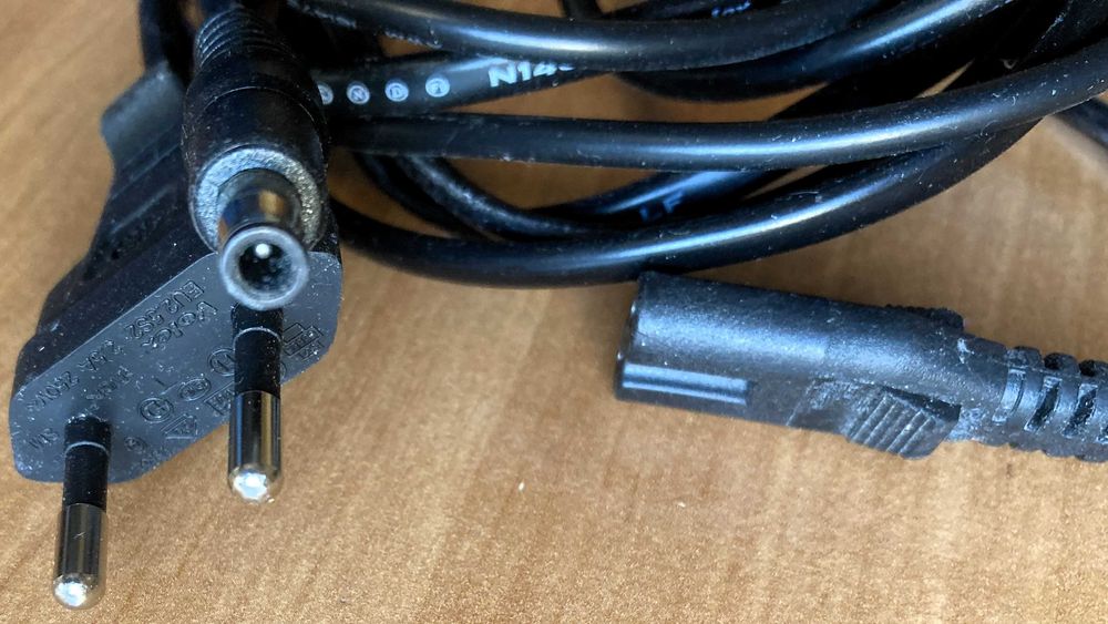 Zasilacz do dekodera NC+ Pace HDS7241. 12V DC 3,3A