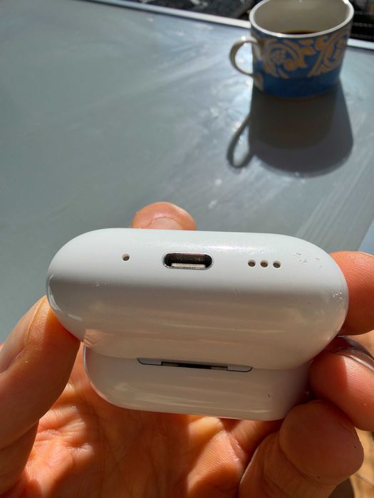 Apple AirPods Pro 3 com caixa de carregamento USB-C