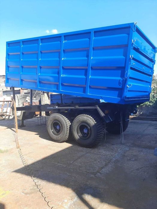 Причеп- зерновоз тракторний