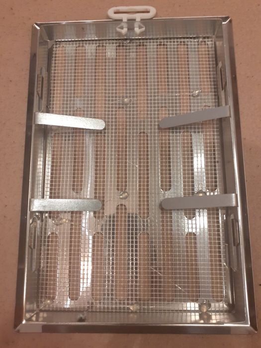 Kratka wentylacyjna srebrna