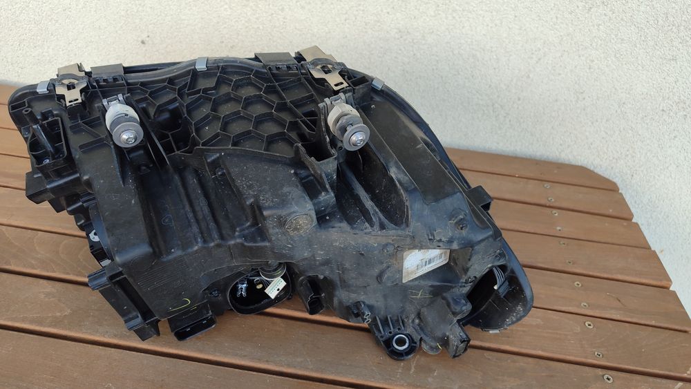 Lampa lewa przód adaptive led BMW usa