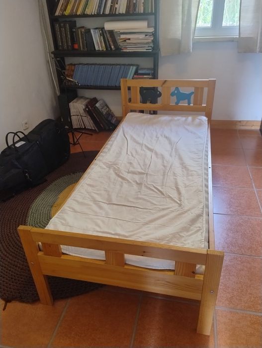 Cama de criança Ikea