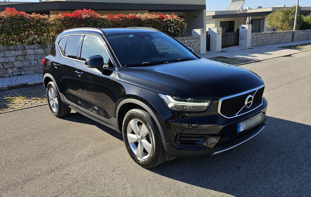 VOLVO XC40 2.0 D3 Momentum
