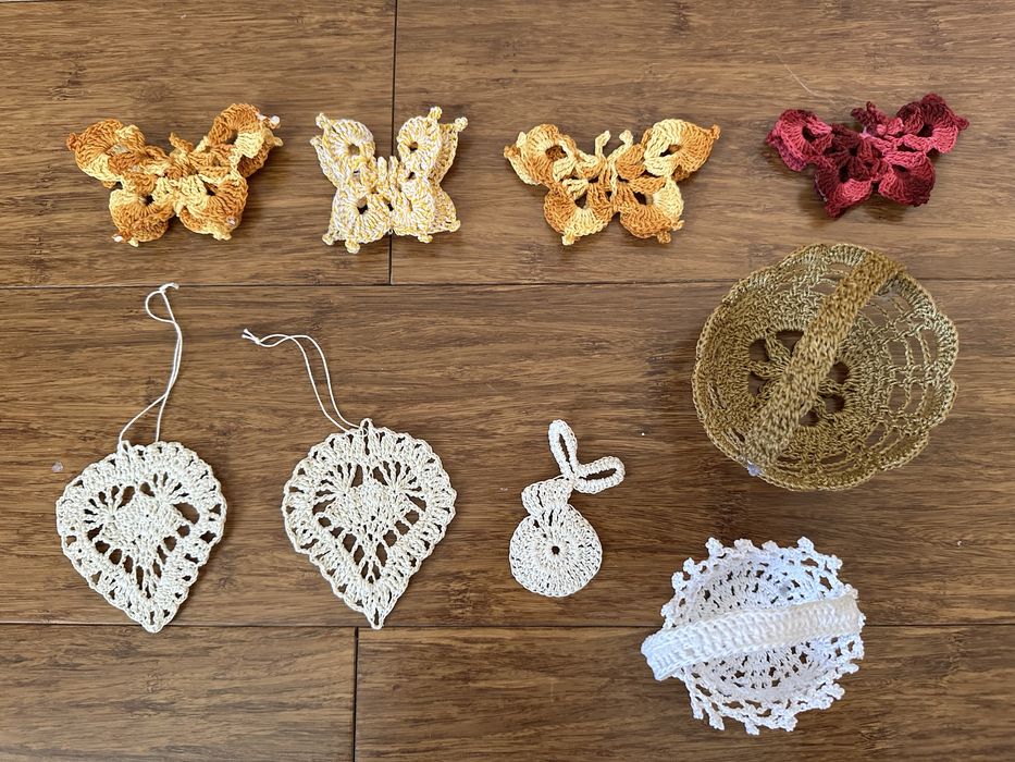 Zestaw ozdób ręcznie wykonanych