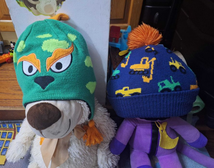 Czapki dla chłopaka 2/4 lata.