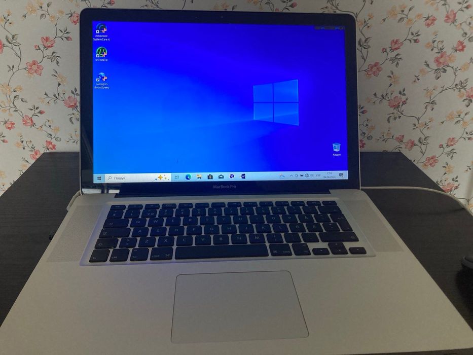 MacBook Pro 15 Шустрий