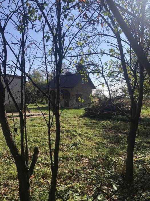 Земельна  ділянка комерційного призначення 0,5 Га та будівля 88,5 м2(4)