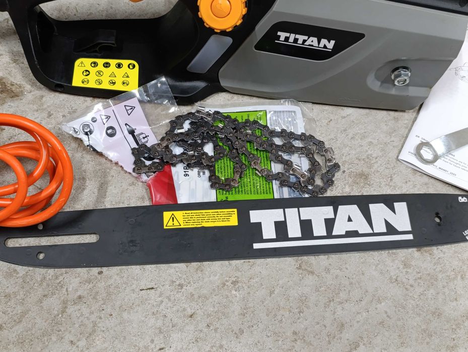 Piła łańcuchowa elektryczna TITAN TTL758CHN mocna 2000W 40cm jak nowa
