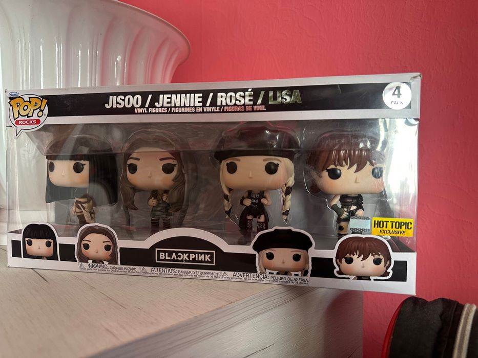 Funko Pop Blackpink Hot topic exclusive