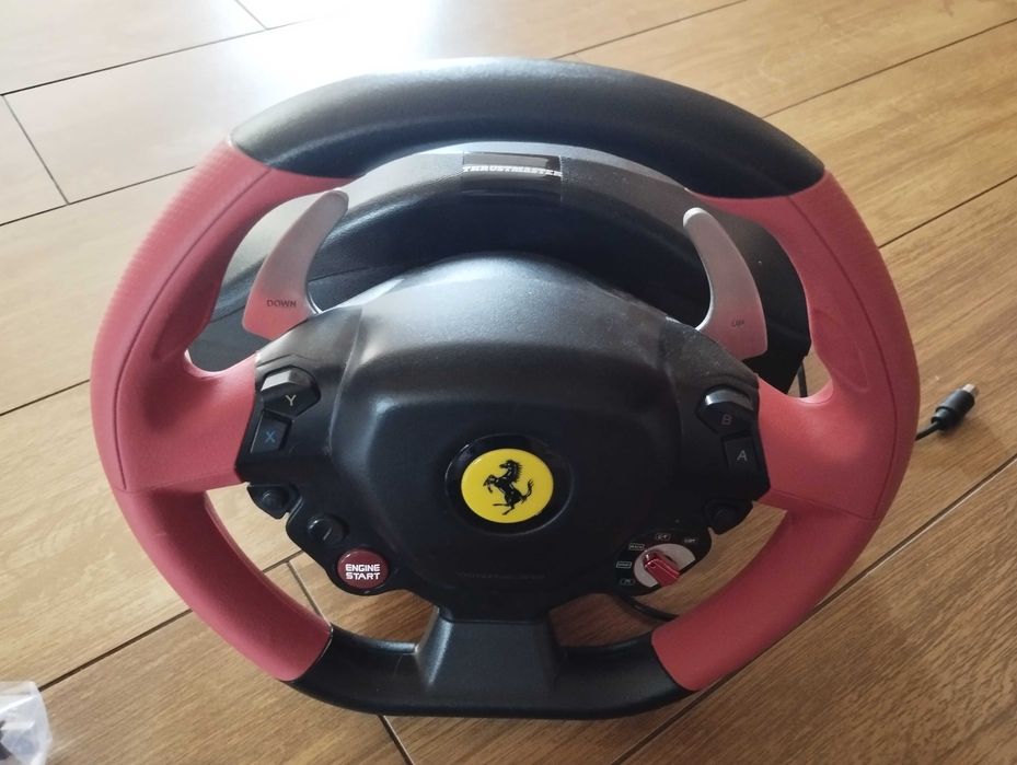 Kierownica Xbox One Ferrari Thrustmasters F 458