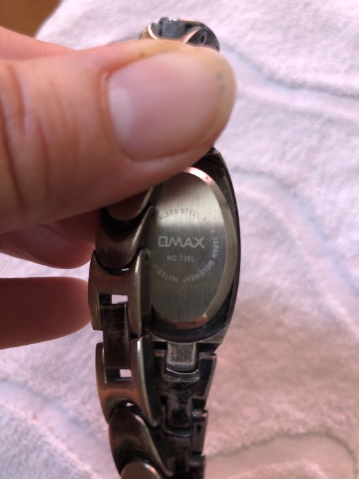 Наручний годинник omax Quartz Crystal вінтаж