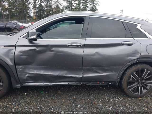 Infiniti QX50 LUXE 2021