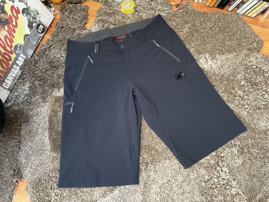 Mammut шорти розмір 52